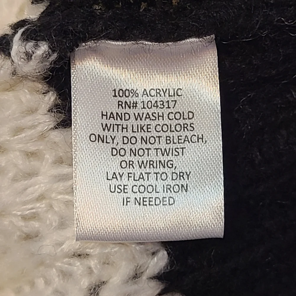 Derek Heart size 2X Black/White Sweater - Picture 9 of 9